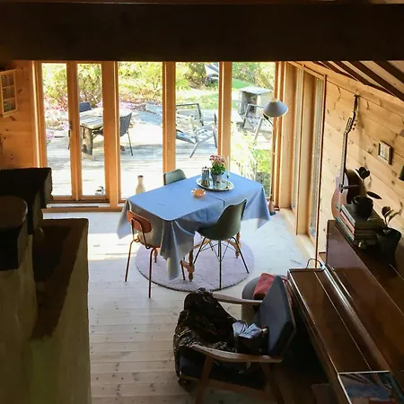 Charming Artist's With Sea View Near Bergen 別荘