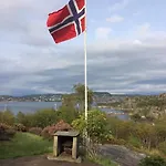 Ferienhaus Charming Artist's With Sea View Near Bergen Straume (Hordaland)